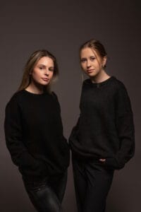 Grafitowy sweter wełniany SOFT MERINO — zdjęcie 1
