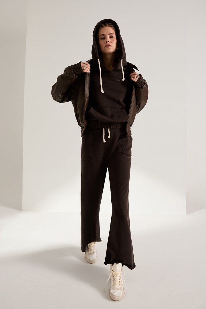 Schokoladen-Pullover-04-z czekoladowa-bluza-dresowa-04-z