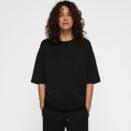 t-shirt-oversize-z-lejacej-tkaniny-01-galeria